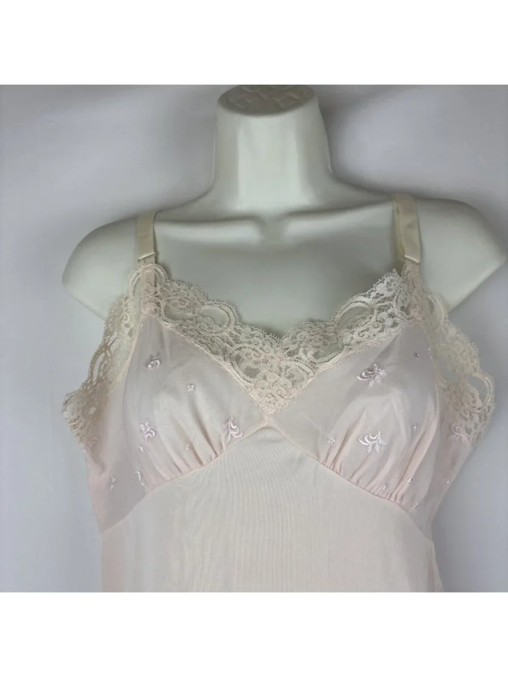 Vtg 1960s Komar dress slip lace bodice slip dress full slip Pale Pink 36 short - Picture 1 of 7